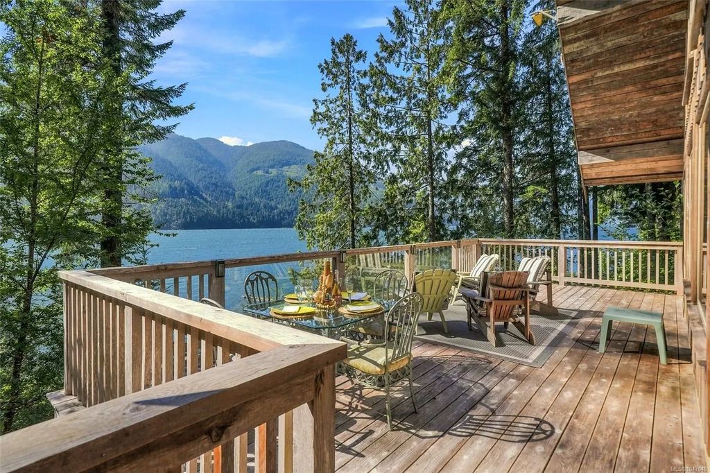 5 Headquarters Bay, Port Alberni