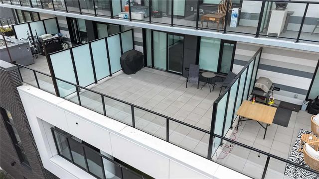 3 of 29 - 1100 Yates St 303, Victoria, BC