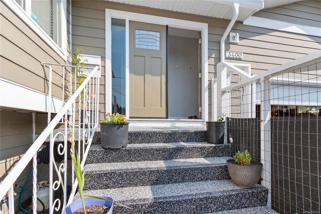 2 of 51 - 3400 Departure Bay Rd, Nanaimo, BC