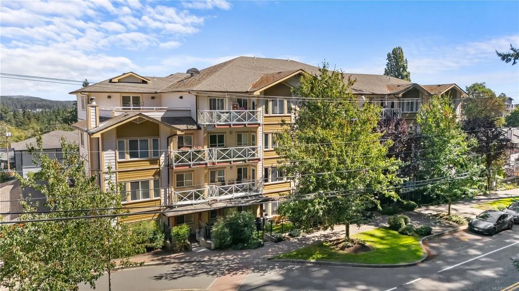 360 Goldstream Ave 202, Colwood