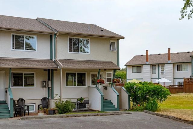 2 of 29 - 640 Broadway St 807, Saanich, BC