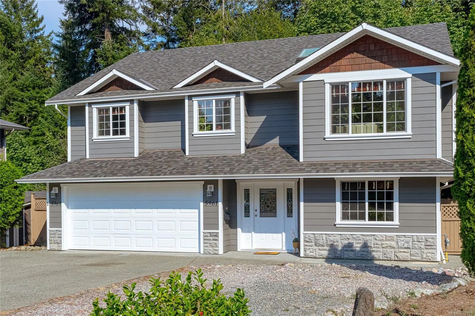 MLS #1047101 for Sale at 5961 Cornerstone Pl, in the city of Duncan, V9L 0A1
