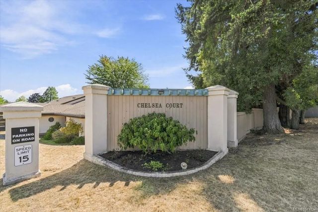 4 of 49 - 310 Pym St 4, Parksville, BC