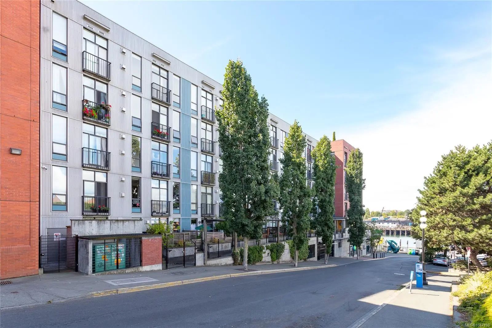 MLS #1047196 for Sale at 409 Swift St 120, in the city of Victoria, V8W 1S2