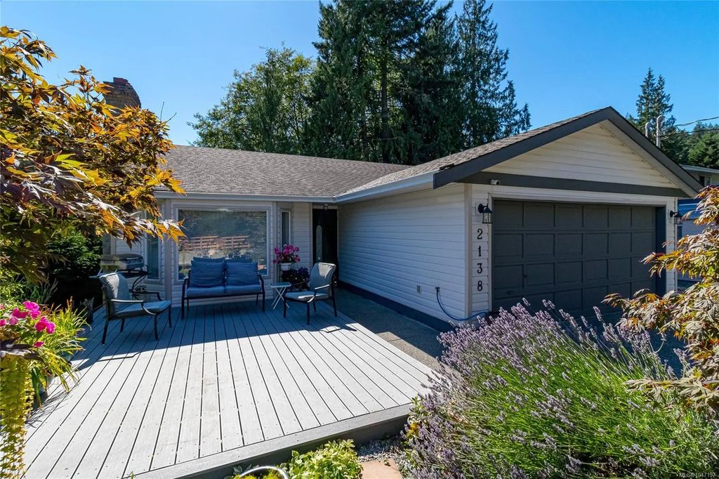 2138 Henlyn Dr, Sooke