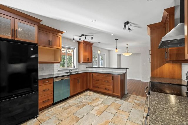4 of 44 - 5505 Noye Rd, Nanaimo, BC