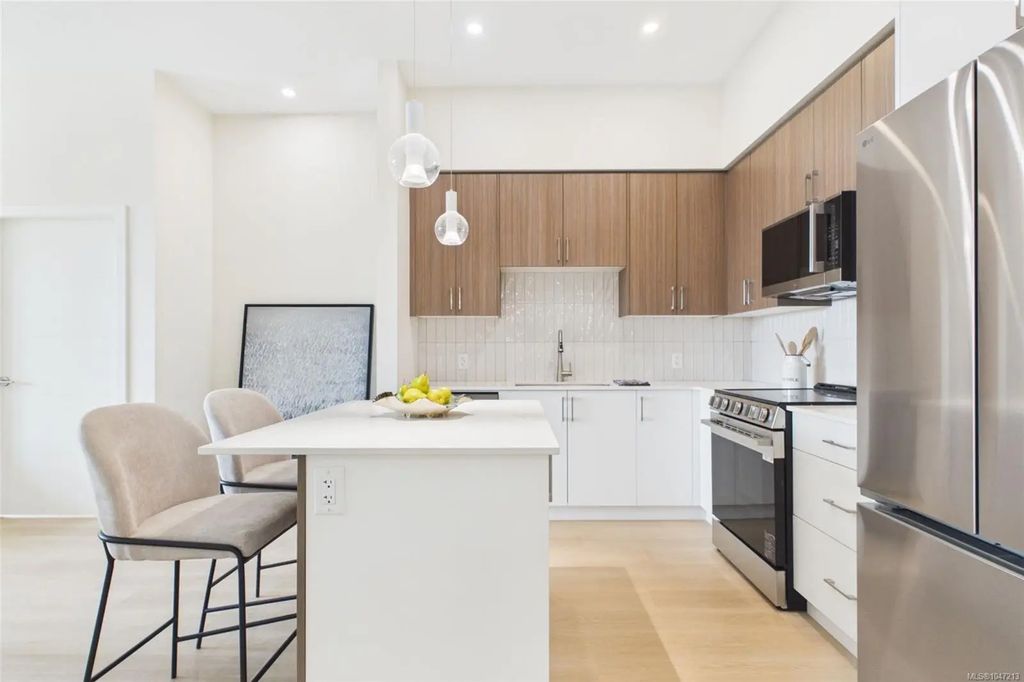 777 Station Ave 211, Langford
