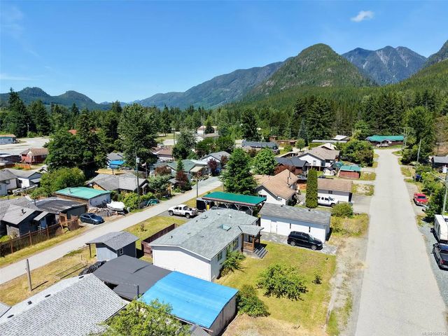 5 of 41 - 41 Atluck Ave, Woss, BC