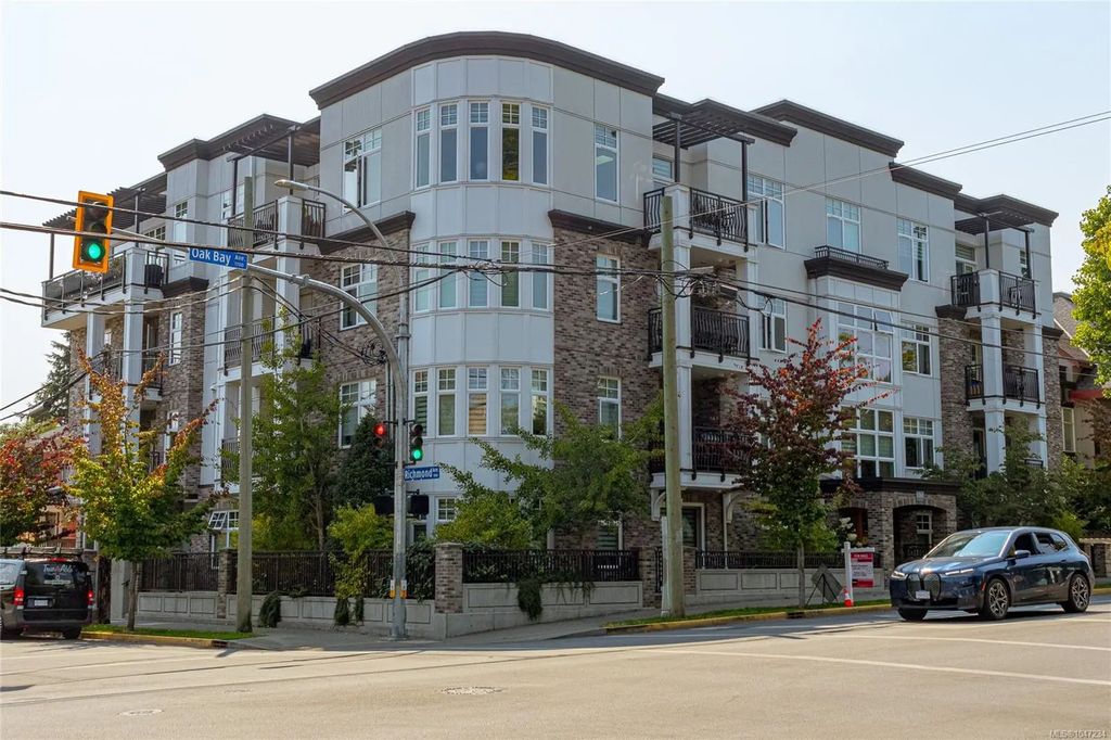 1765 Oak Bay Ave 105, Victoria