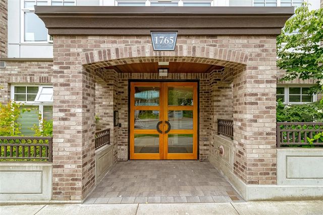 5 of 34 - 1765 Oak Bay Ave 105, Victoria, BC