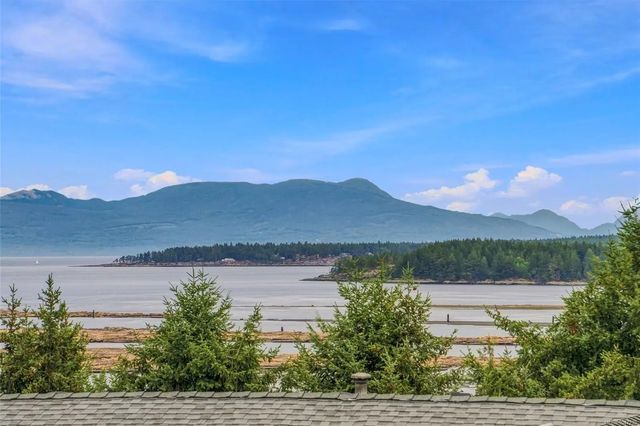 2 of 45 - 977 Highview Terr, Nanaimo, BC