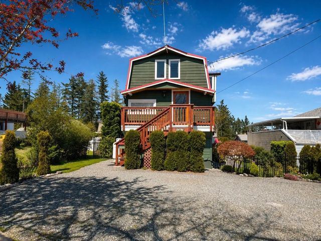 2 of 38 - 1547 Joan Ave, Crofton, BC