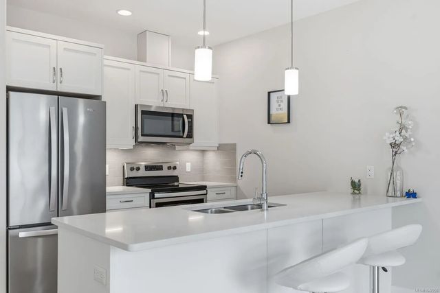 3 of 38 - 1800 Summerhill Pl 110, Nanaimo, BC