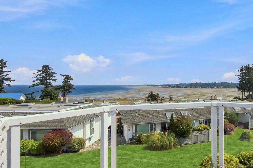 330 Dogwood St 218, Parksville