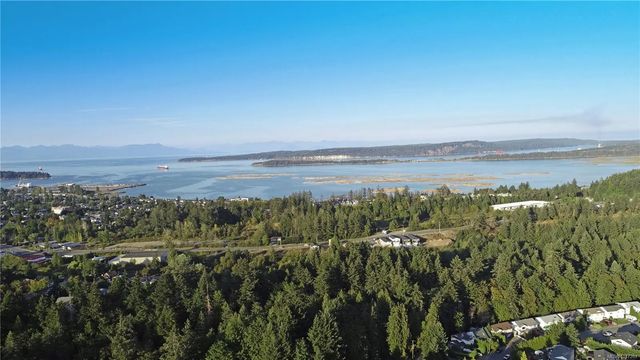 2 of 13 - 971 Douglas Ave 30, Nanaimo, BC