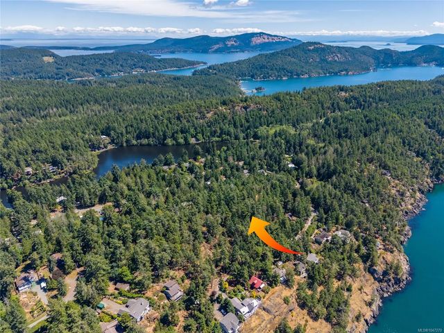 2 of 35 - 4846 Cutlass Crt, Pender Island, BC