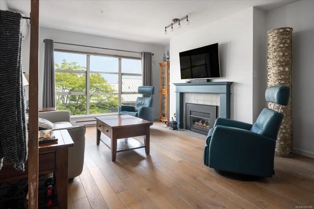 4 of 37 - 500 Stewart Ave 504, Nanaimo, BC