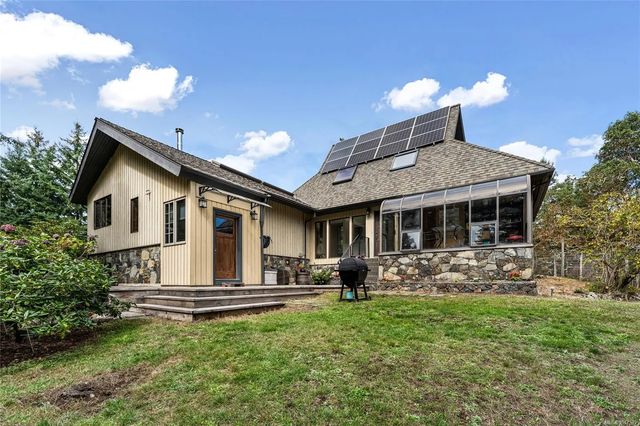 5 of 74 - 6101 Castlerock Rd, Saanich, BC