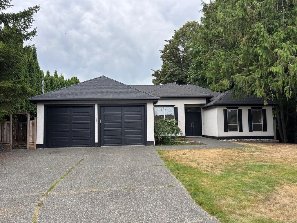 538 Rowan Dr, Qualicum Beach