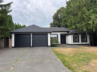 538 Rowan Dr, Qualicum Beach