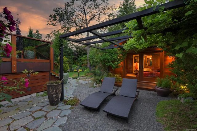 3 of 84 - 626 Monterey Ave, Oak Bay, BC