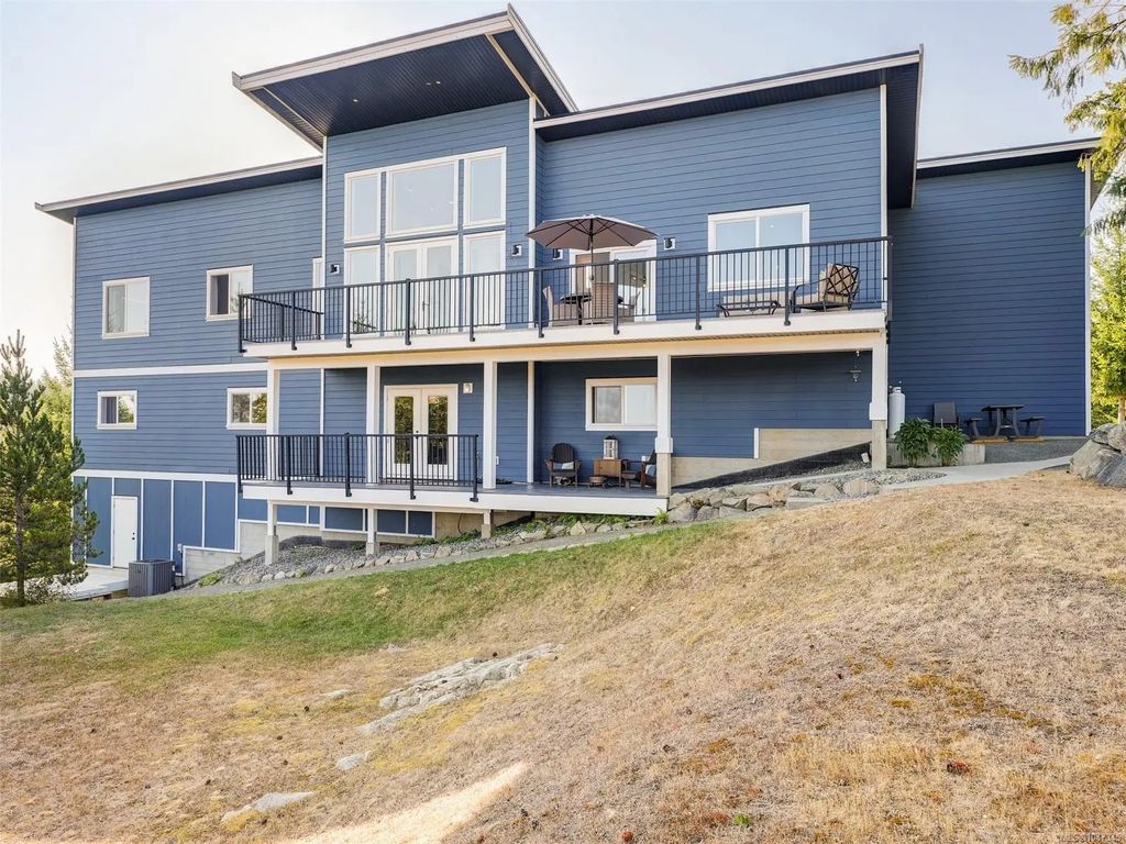 4836 Goldstream Heights Dr, Shawnigan Lake