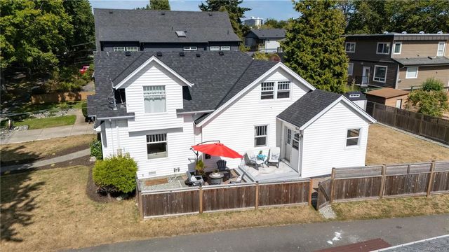 3 of 28 - 15 Pilot St, Victoria, BC