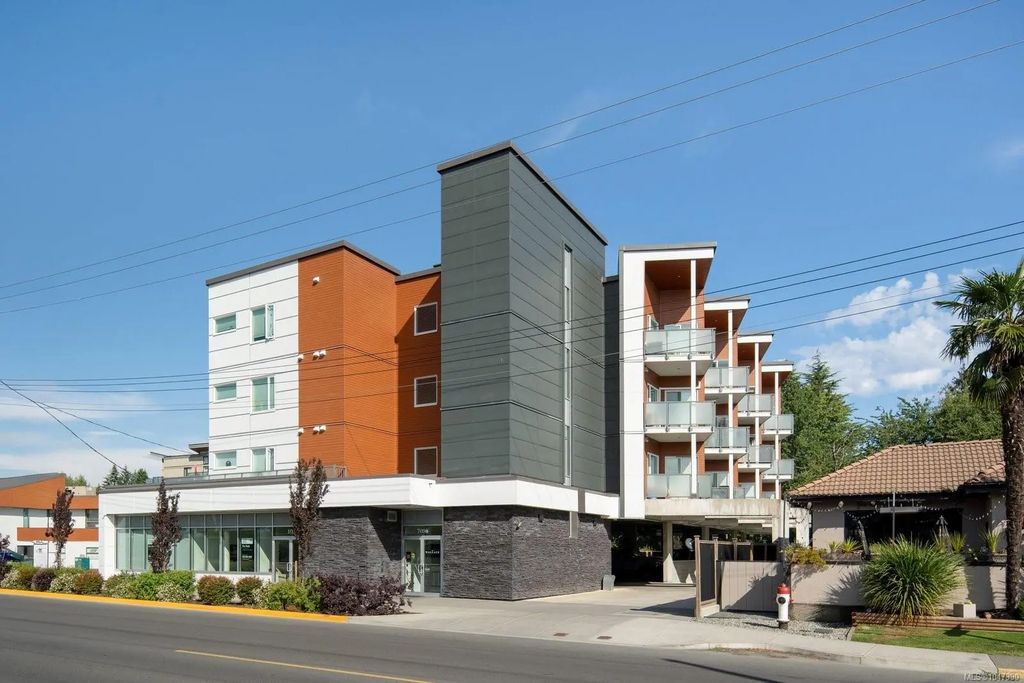 7098 Wallace Dr 306, Central Saanich