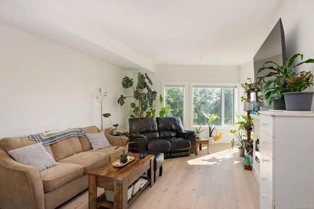 3 of 27 - 7098 Wallace Dr 306, Central Saanich, BC