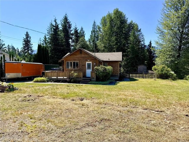 3 of 24 - 4069 Nimpkish Cres, Woss, BC