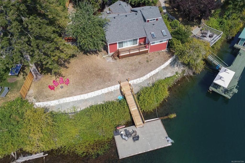 62 Gordon Rd, Lake Cowichan