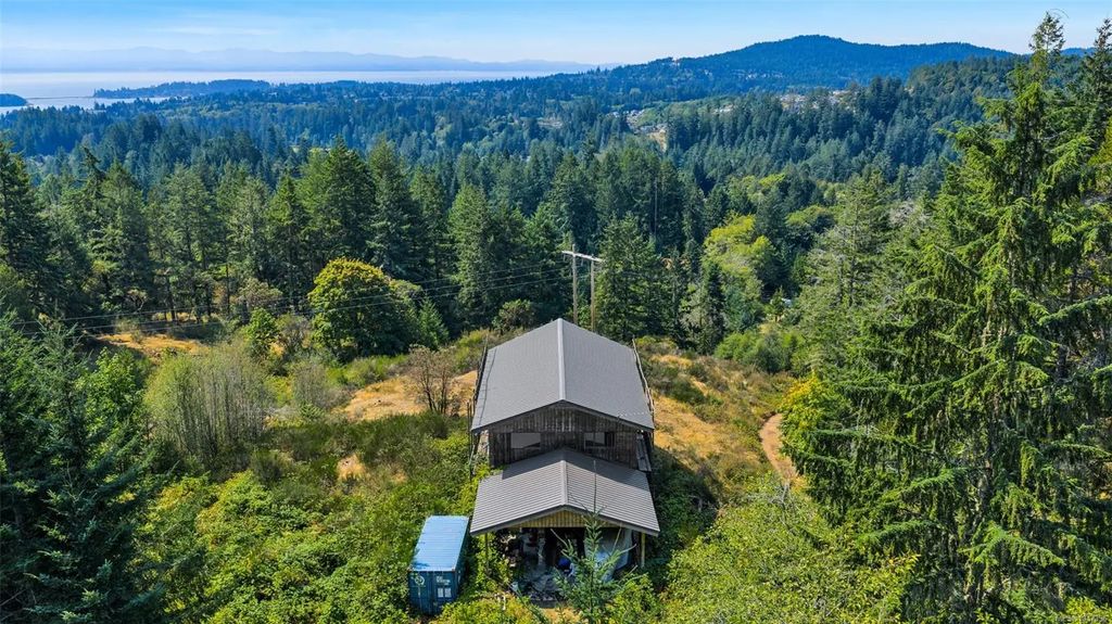 2585 Sooke River Rd, Sooke