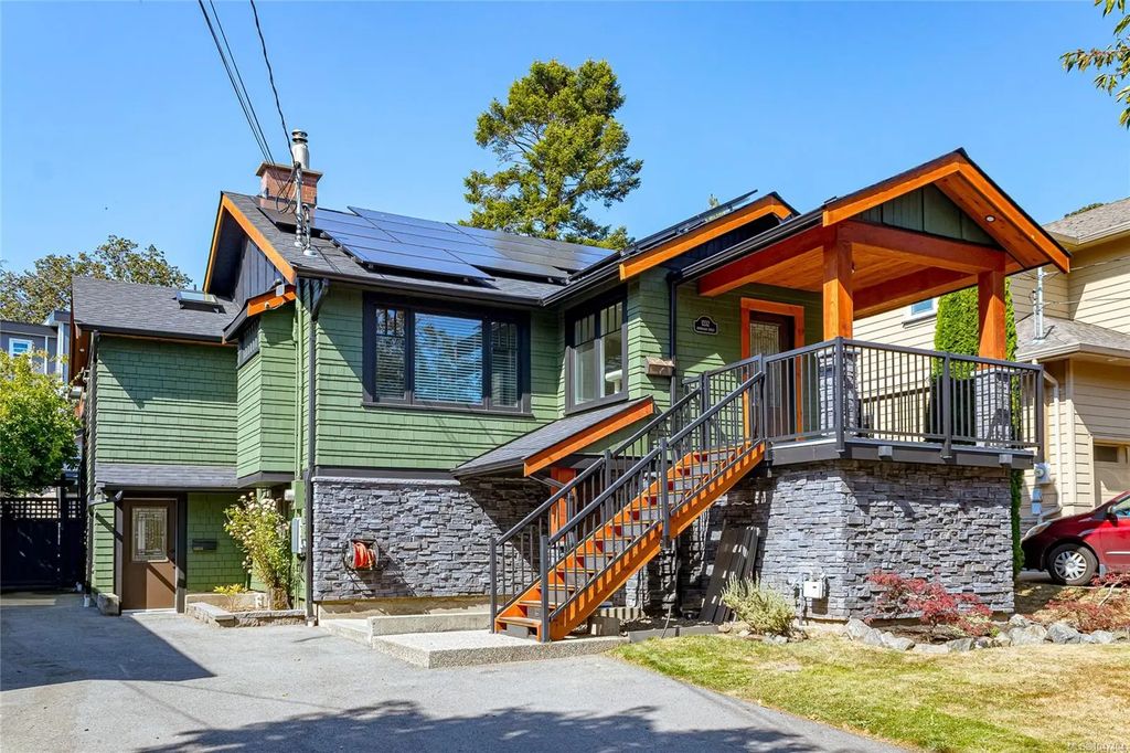 1232 Effingham St, Esquimalt