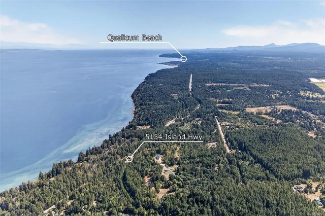 3 of 22 - 5154 Island Hwy W, Qualicum Beach, BC