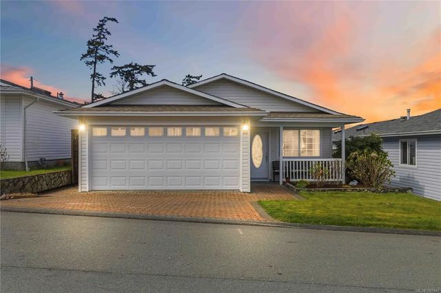 5 of 37 - 23 Eagle Lane, View Royal, BC