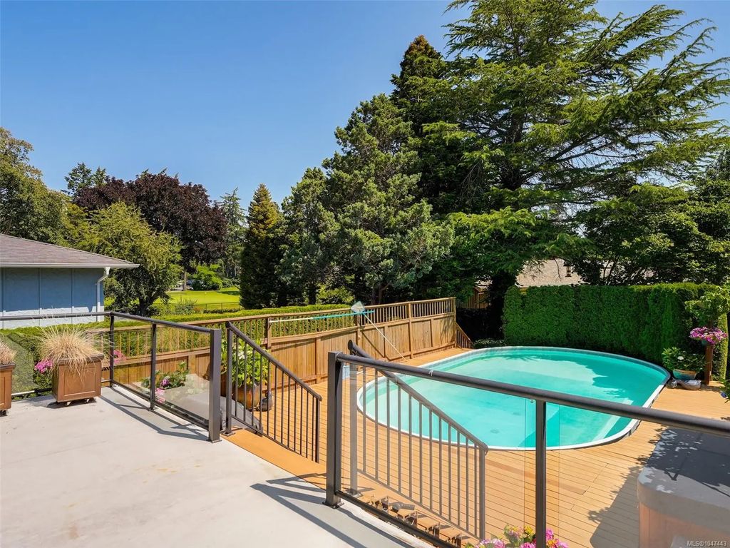 104 Leila Pl, Colwood
