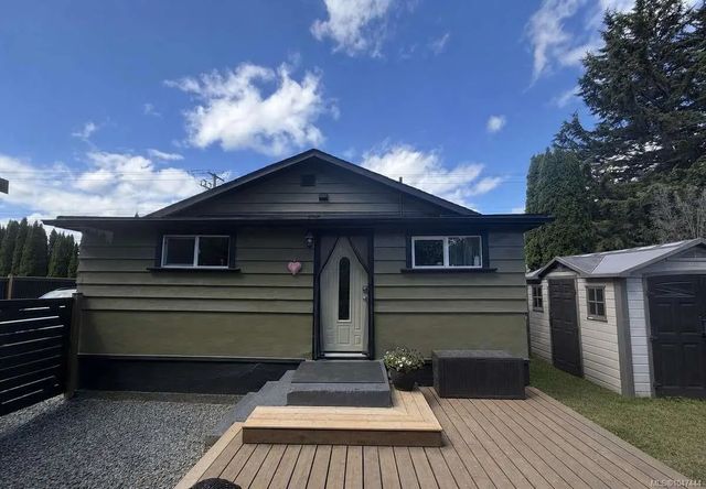 2 of 30 - 726 Bruce Ave, Nanaimo, BC
