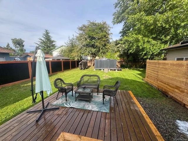 3 of 30 - 726 Bruce Ave, Nanaimo, BC