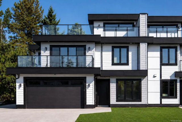 2 of 50 - 2292 Gail Pl, Sidney, BC