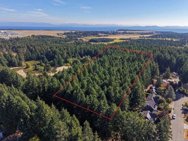 4 of 11 - Lt 4 Pritchard Rd, Comox, BC