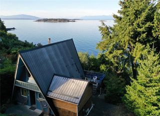 2961 Dolphin Dr, Nanoose Bay