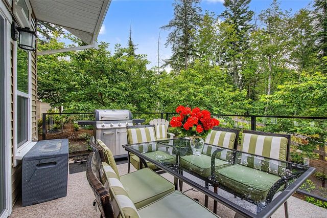 5 of 39 - 4165 Emerald Woods Pl, Nanaimo, BC