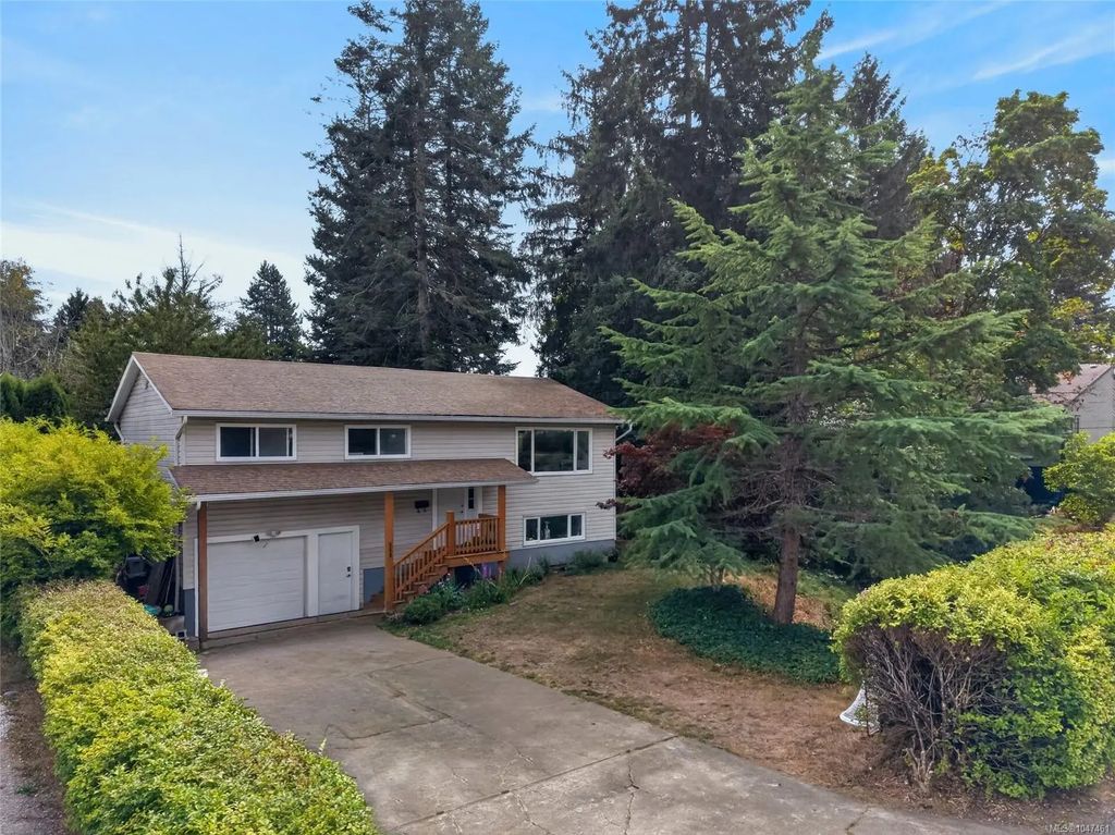 568 Salish St, Comox