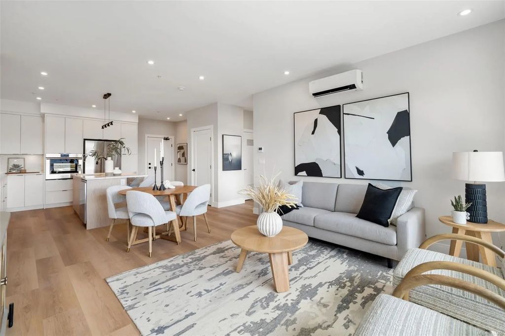 1810 Selenite Pl 204, Langford