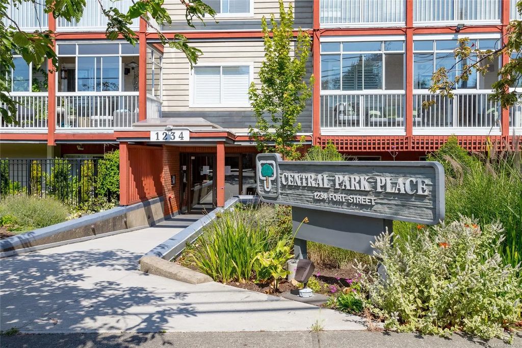 1234 Fort St 201, Victoria