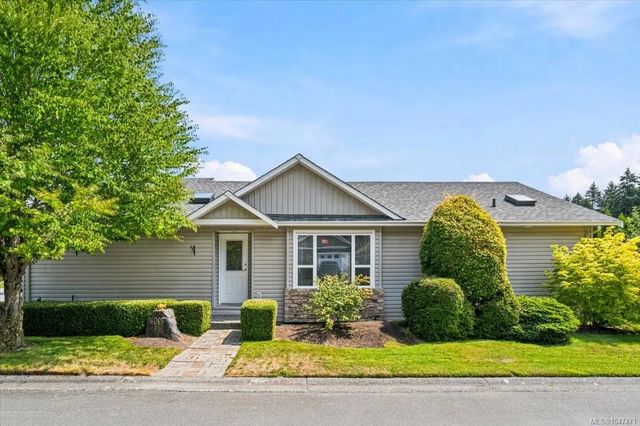 3 of 34 - 4065 Magnolia Dr, Nanaimo, BC