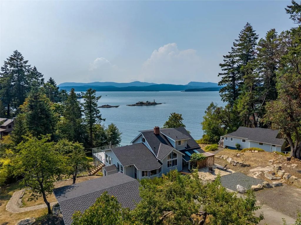 1209 Port Washington Rd, Pender Island