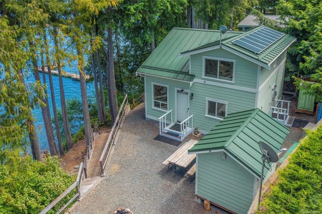 2 of 34 - 2270 South Lake Rd, Qualicum Beach, BC