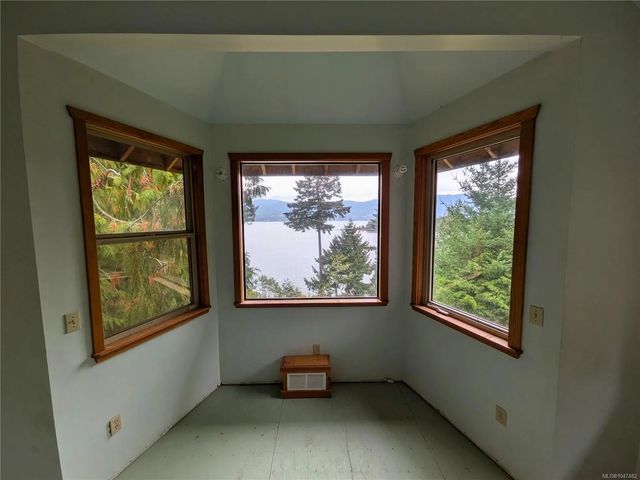 5 of 44 - 9 Mine Rd, Lasqueti Island, BC