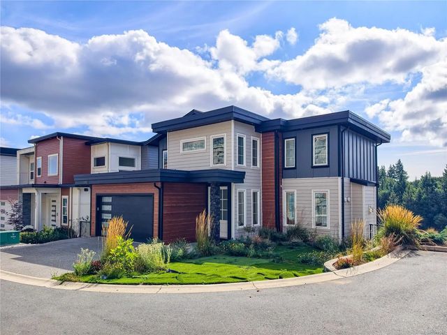 2 of 45 - 1161 Spirit Crt, Langford, BC